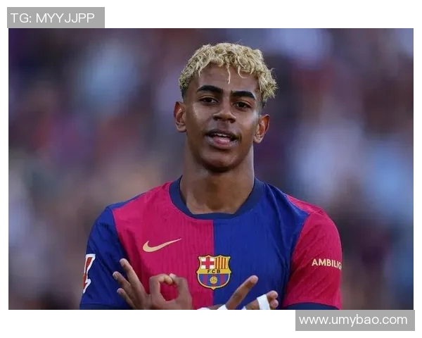 网红合影意外揭晓足球明星真实身份引发热议与追捧 网红合影意外揭晓足球明星真实身份引发热议与追捧